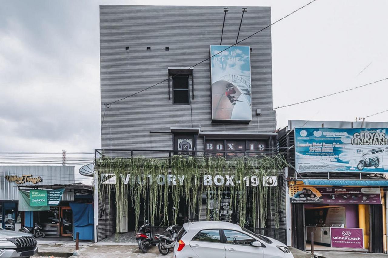 Отель Koolkost @ Jalan Dr Mansyur Медан Экстерьер фото